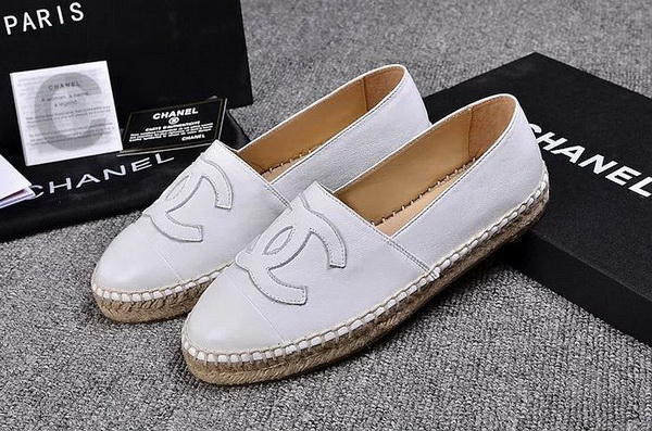 CHANEL Loafers Women--090